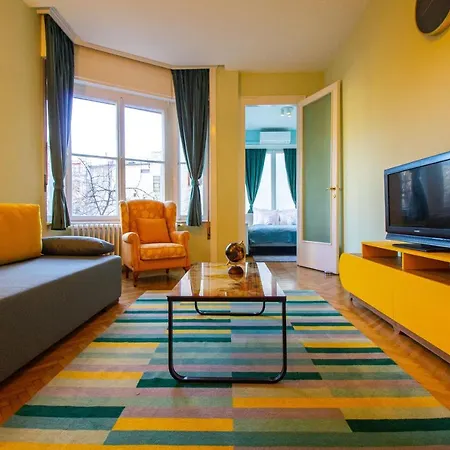 Apartman Small Paris