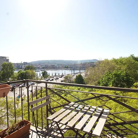 Small Paris Apartman Budapest