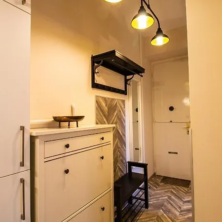 Small Paris Apartamento Budapest