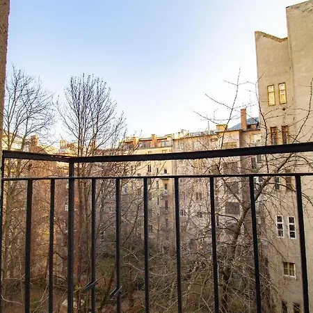 Apartment Small Paris *