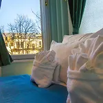 Small Paris Будапешт