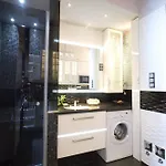 Small Paris Апартаменты *