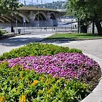 Small Paris Апартаменты *