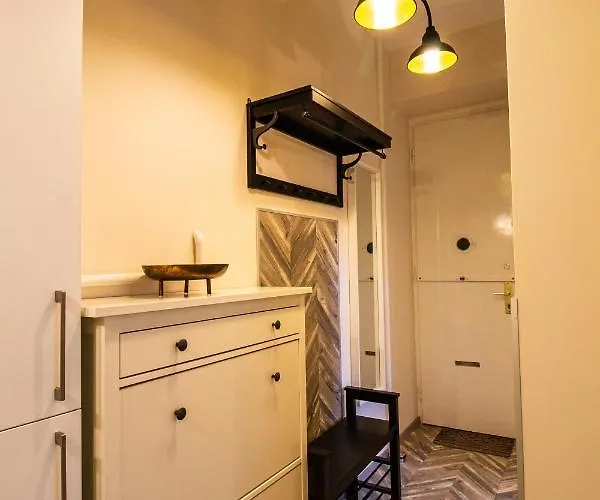 Small Paris Apartamento Budapest